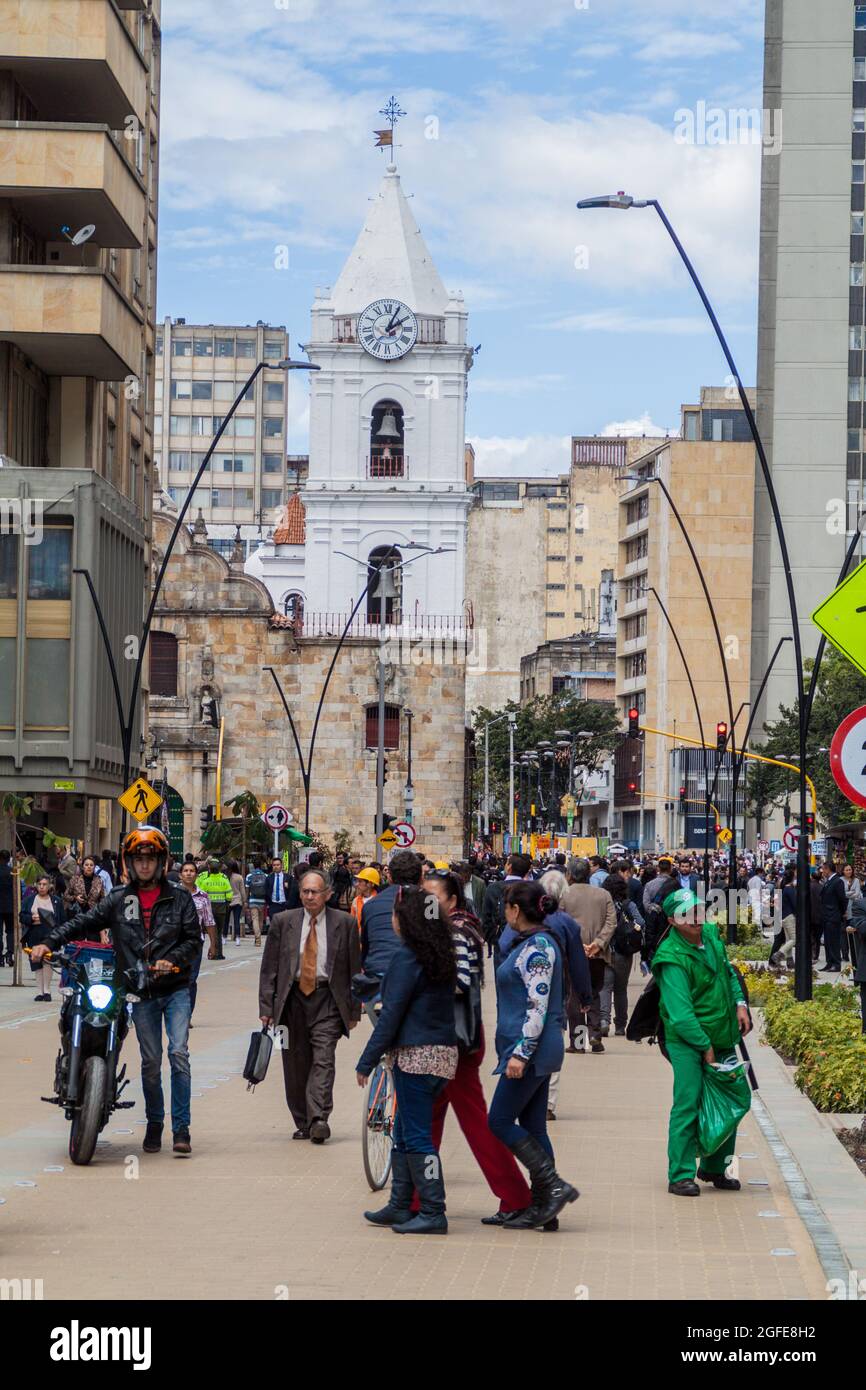 BOGOTA, COLOMBIA - SEPTEMBER 24, 2015: People walk on a pedestrian zone on  Carrera 7 street in Bogota, capital of Colombia Stock Photo - Alamy