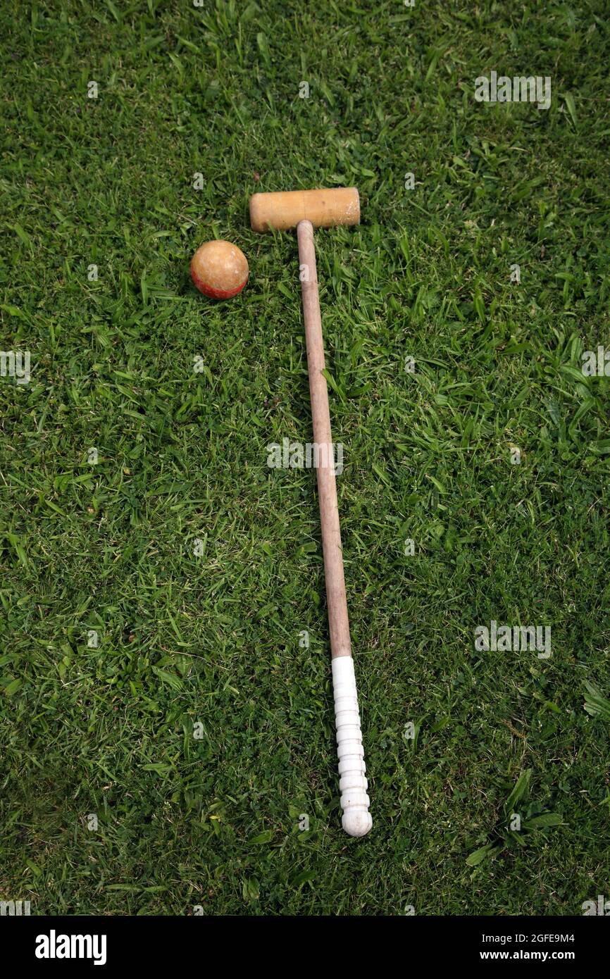 Croquet mallet balls sport hires stock photography and images Alamy