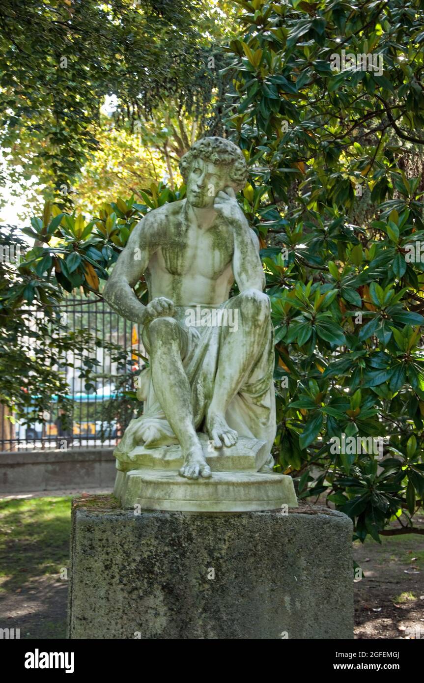 Statue, Luxembourg Gardens, Paris, France Stock Photo Alamy