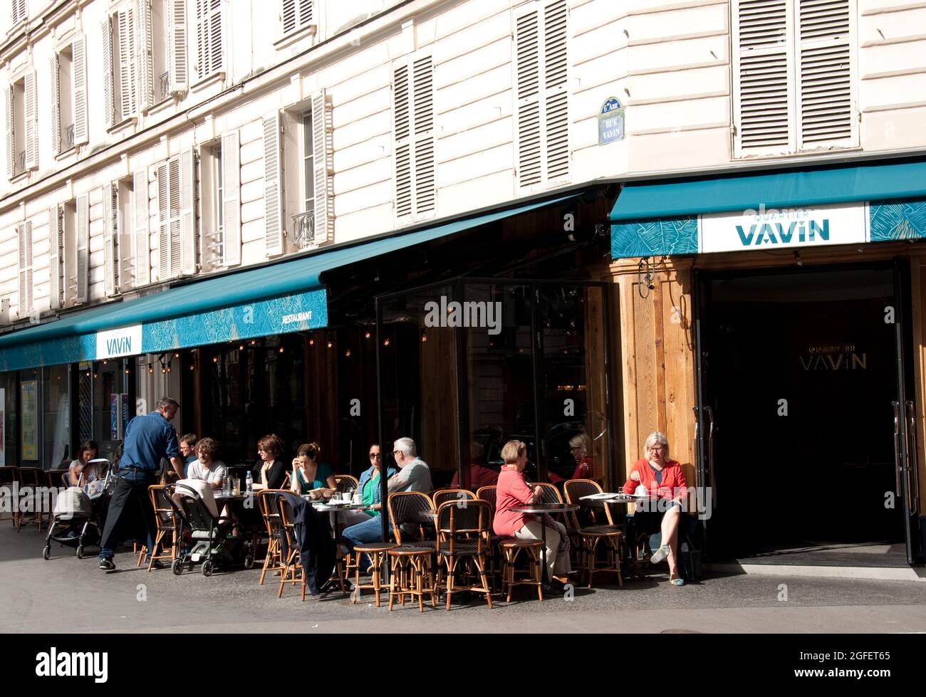 Street cafe, Paris, France Stock Photo - Alamy