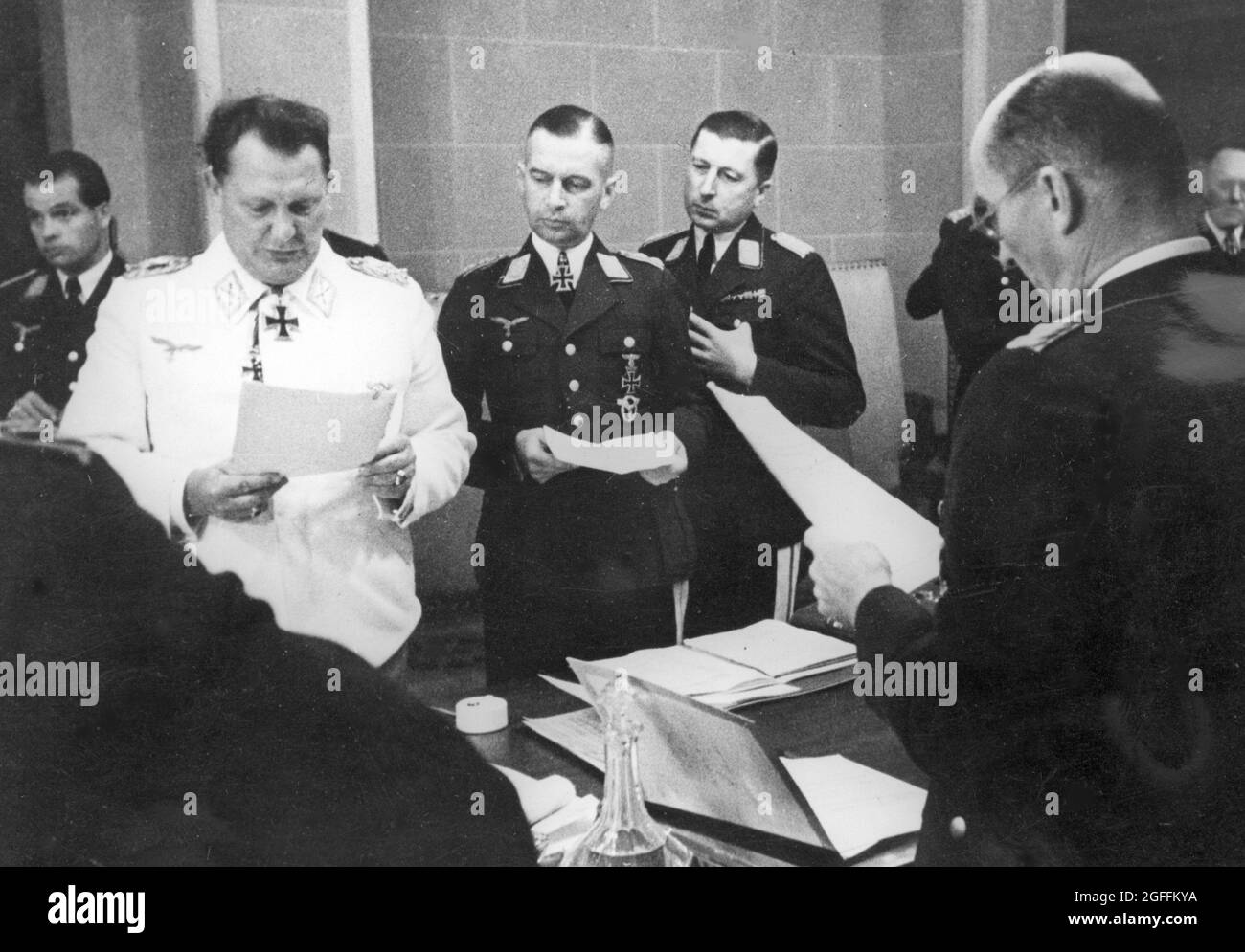Hermann Göring issuing an order for German troops on the Eastern Front. Visible from the left: marshal Hermann Göring , general Hans Jeschonnek, general Otto von Waldau, general Gustaw Kastner-Kirdorf. Stock Photo