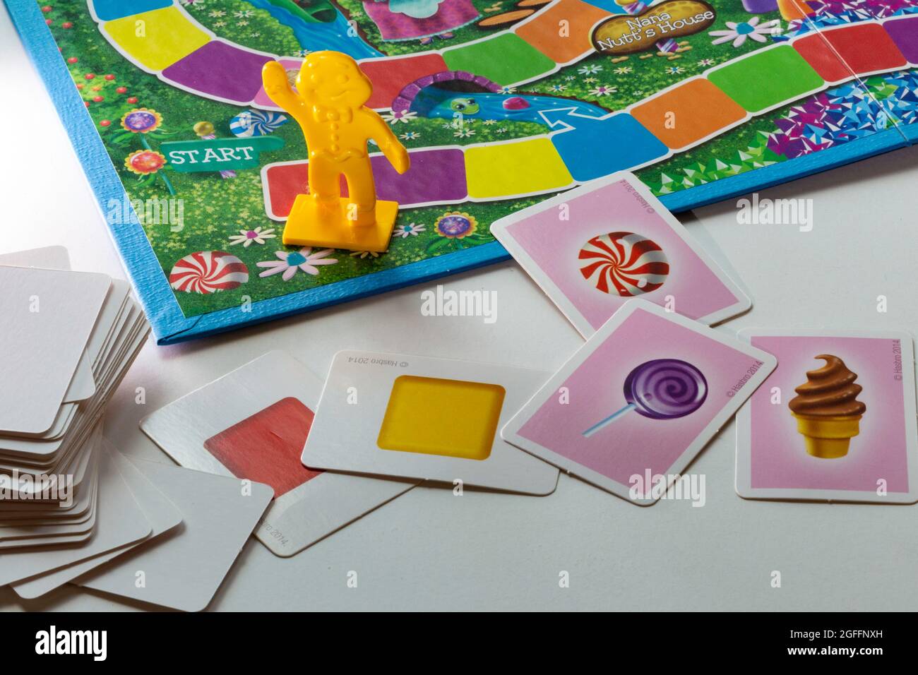 Candy Land is a classic beginner game for kids age 3+, USA Stock Photo Alamy