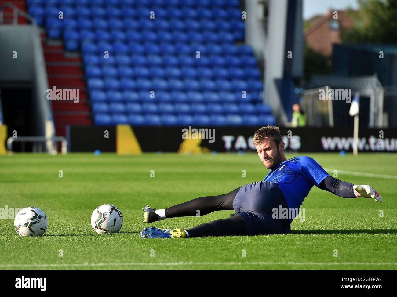 OLDHAM, UK. AUGUST 24TH Oldham Athletic's Laurie Walker during the Carabao Cup match between Oldham Athletic and Accrington Stanley at Boundary Park, Oldham on Tuesday 24th August 2021. (Credit: Eddie Garvey | MI News) Stock Photo