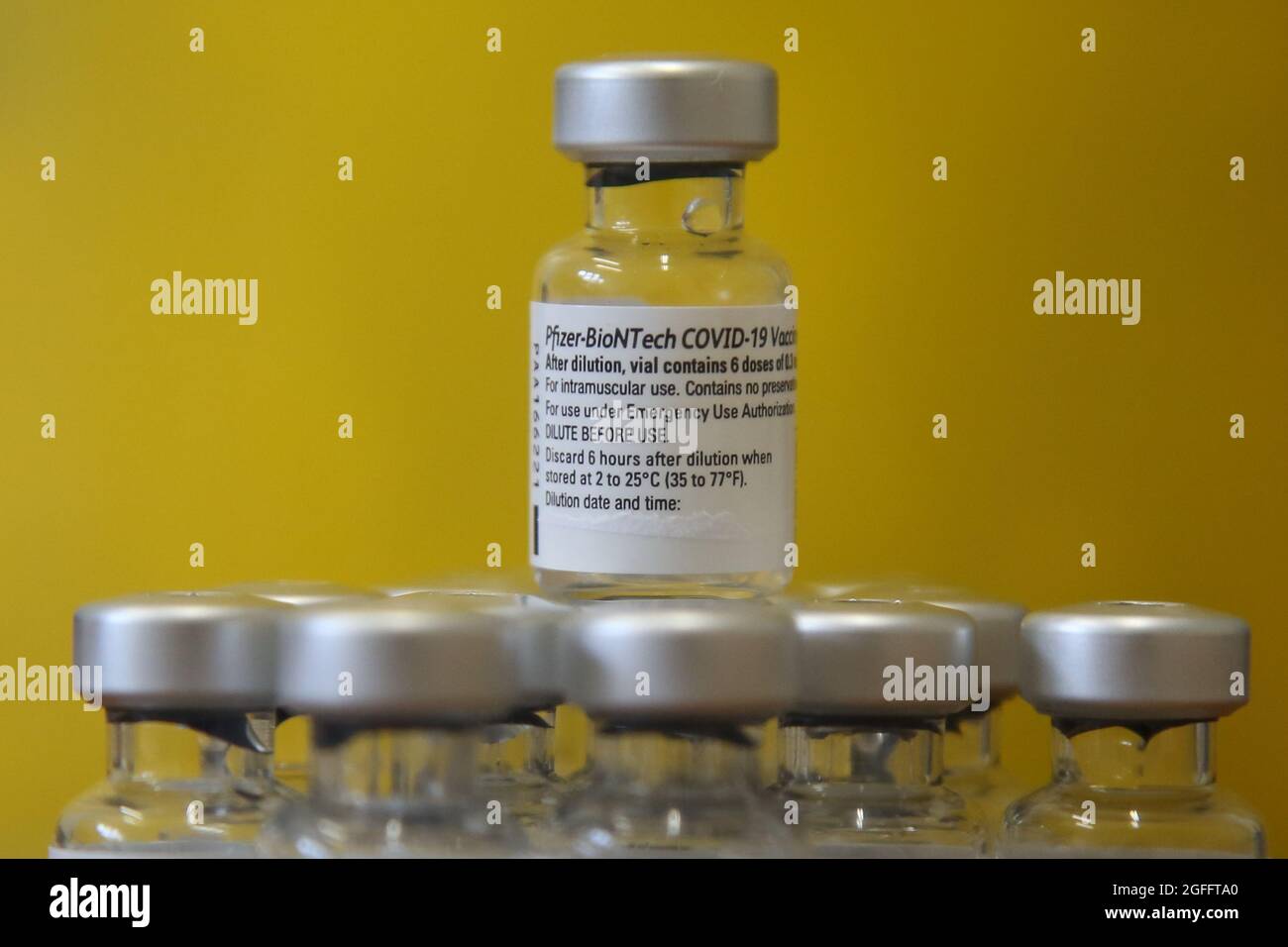 London, UK 25 Aug 2021 - Vials containing the Pfizer Covid-19 vaccine, at a vaccination centre. Credit Dinendra Haria /Alamy Live News Stock Photo