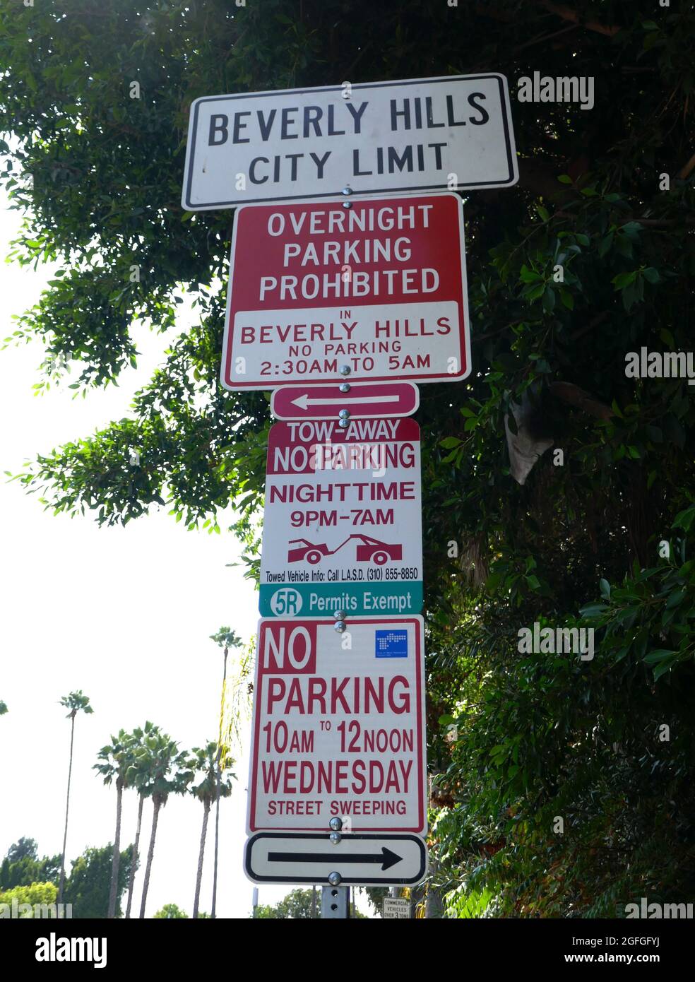 Los angeles city limit sign hi-res stock photography and images - Alamy