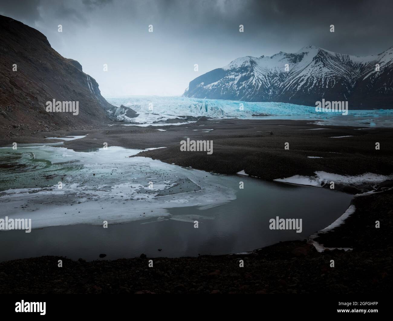 Dramatic Svinafell Glacier in Iceland Stock Photo - Alamy