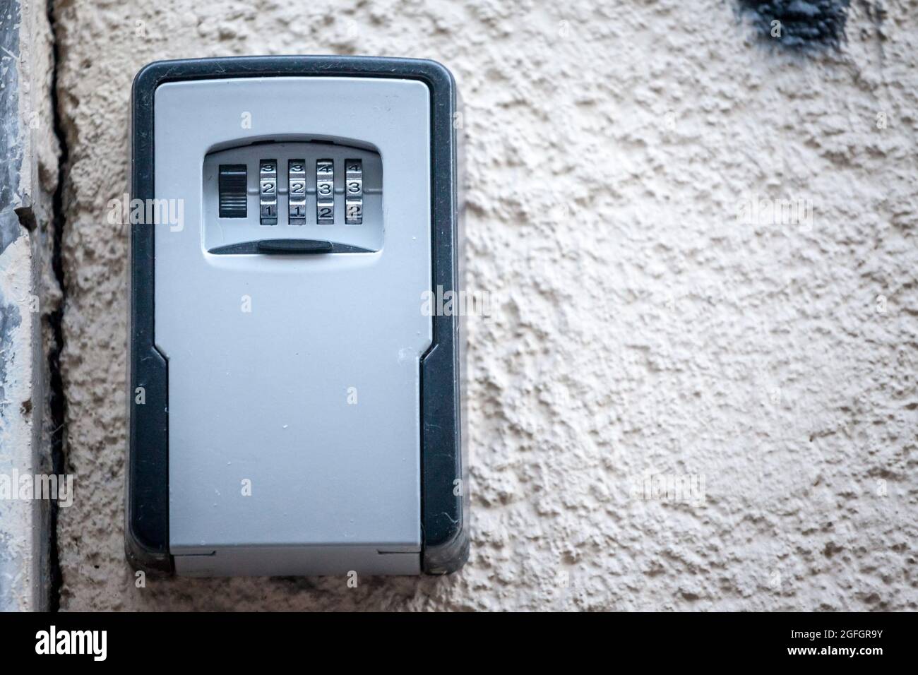 Key box rental hi-res stock photography and images - Alamy