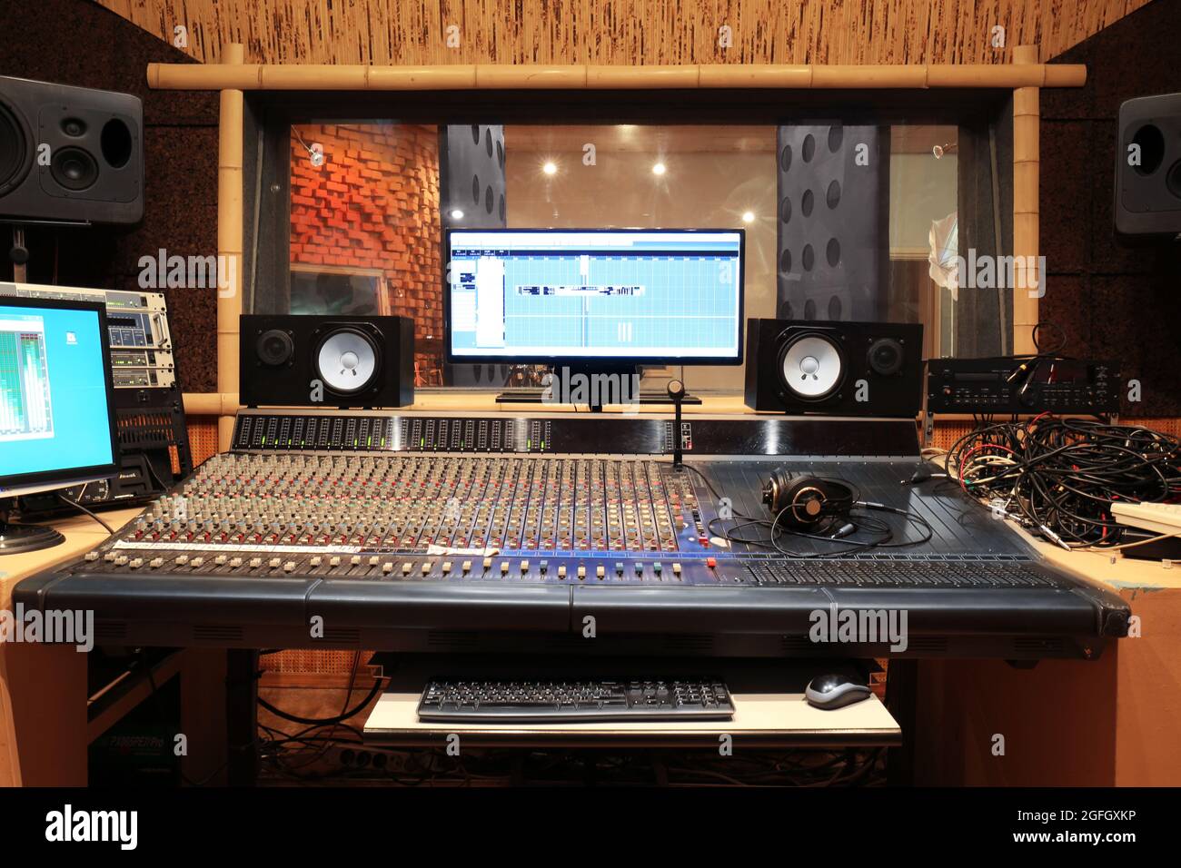 Sound engineer workplace in recording studio Stock Photo Alamy