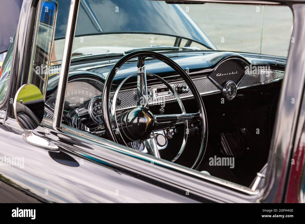 Historic black 1955 chevrolet sedan hi-res stock photography and images