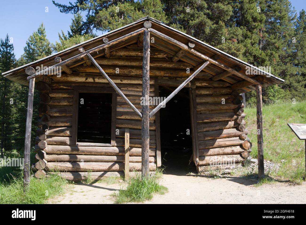 Frank Davey offered this cabin free of charge to newlyweds until they could build their own cabin or the next couple was married, Garnet, MT. Stock Photo