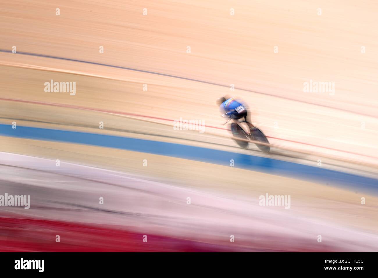 Colombia’s Edwin Fabian Matiz Ruiz competes in the Men's C45 1000m