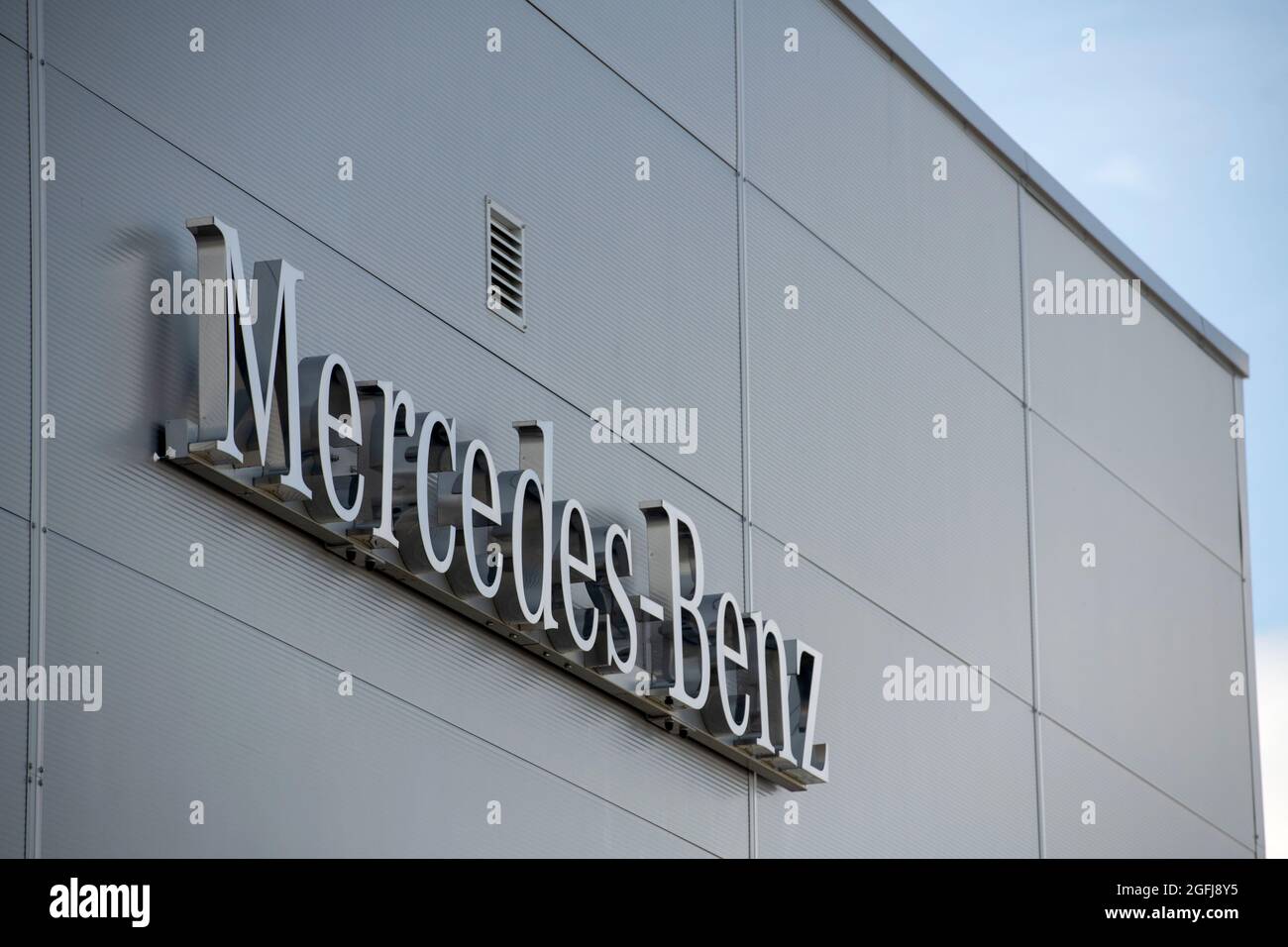 Sete (south of France): Mercedes car dealership Stock Photo
