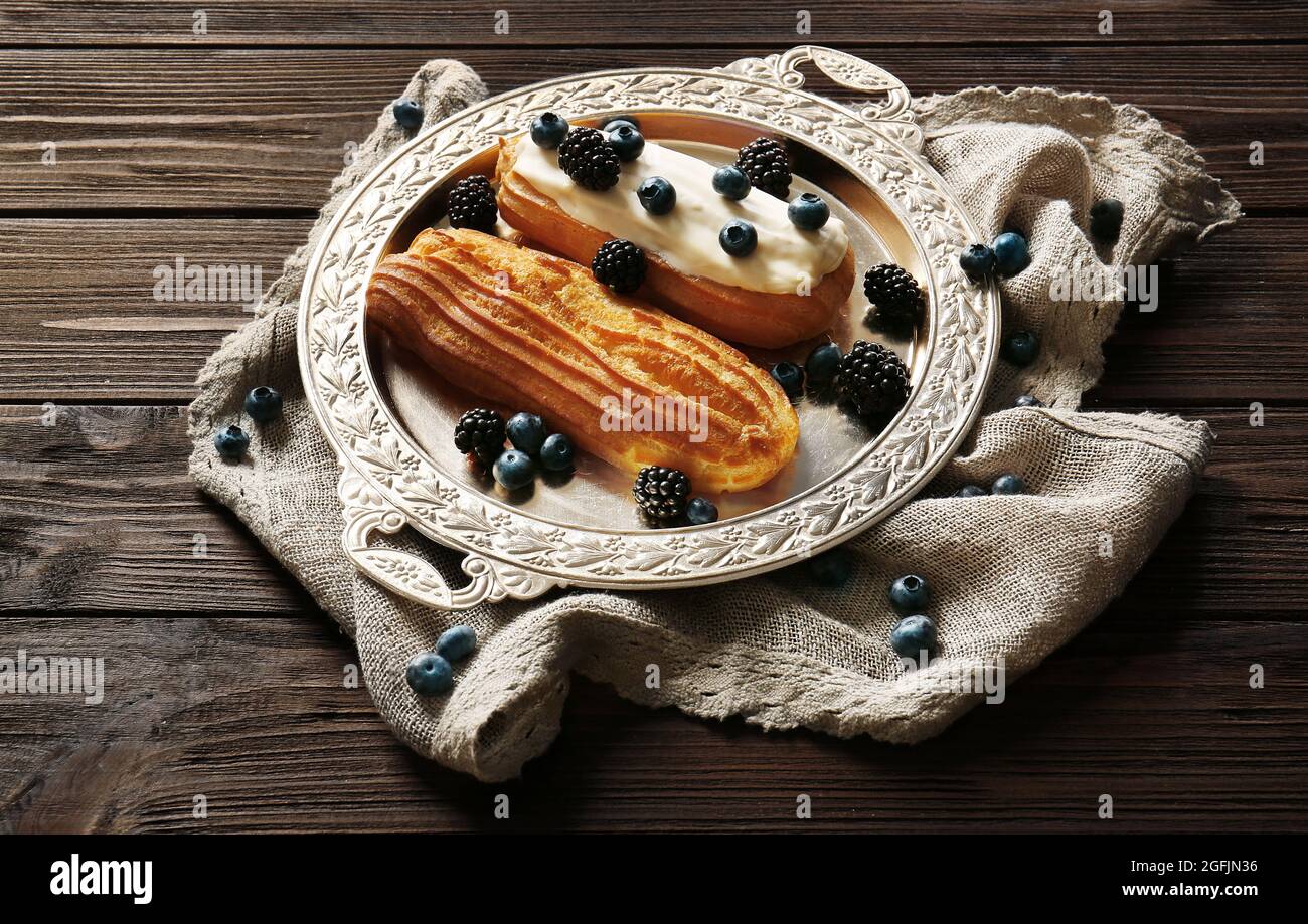 Eclaire hi-res stock photography and images - Page 8 - Alamy