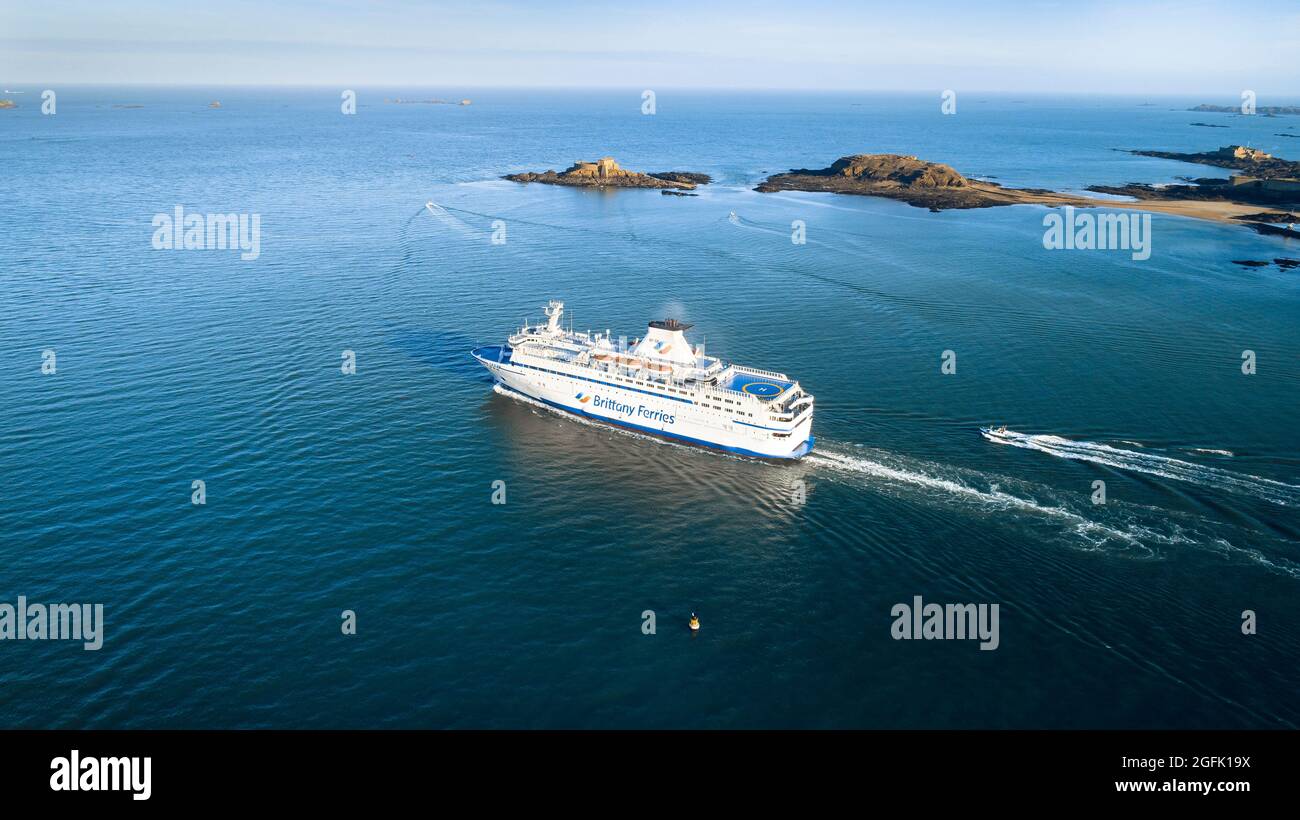 Saint Malo (Brittany, north western France): aerial view of the Brittany Ferries ship MV Bretagne at the Naye ferry terminal, which currently serves t Stock Photo