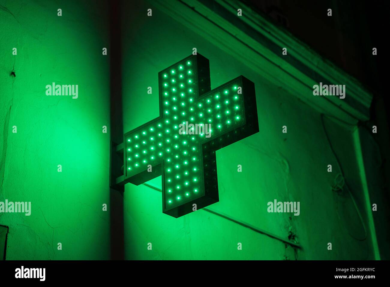 Pharmacy neon green cross sign hires stock photography and images Alamy