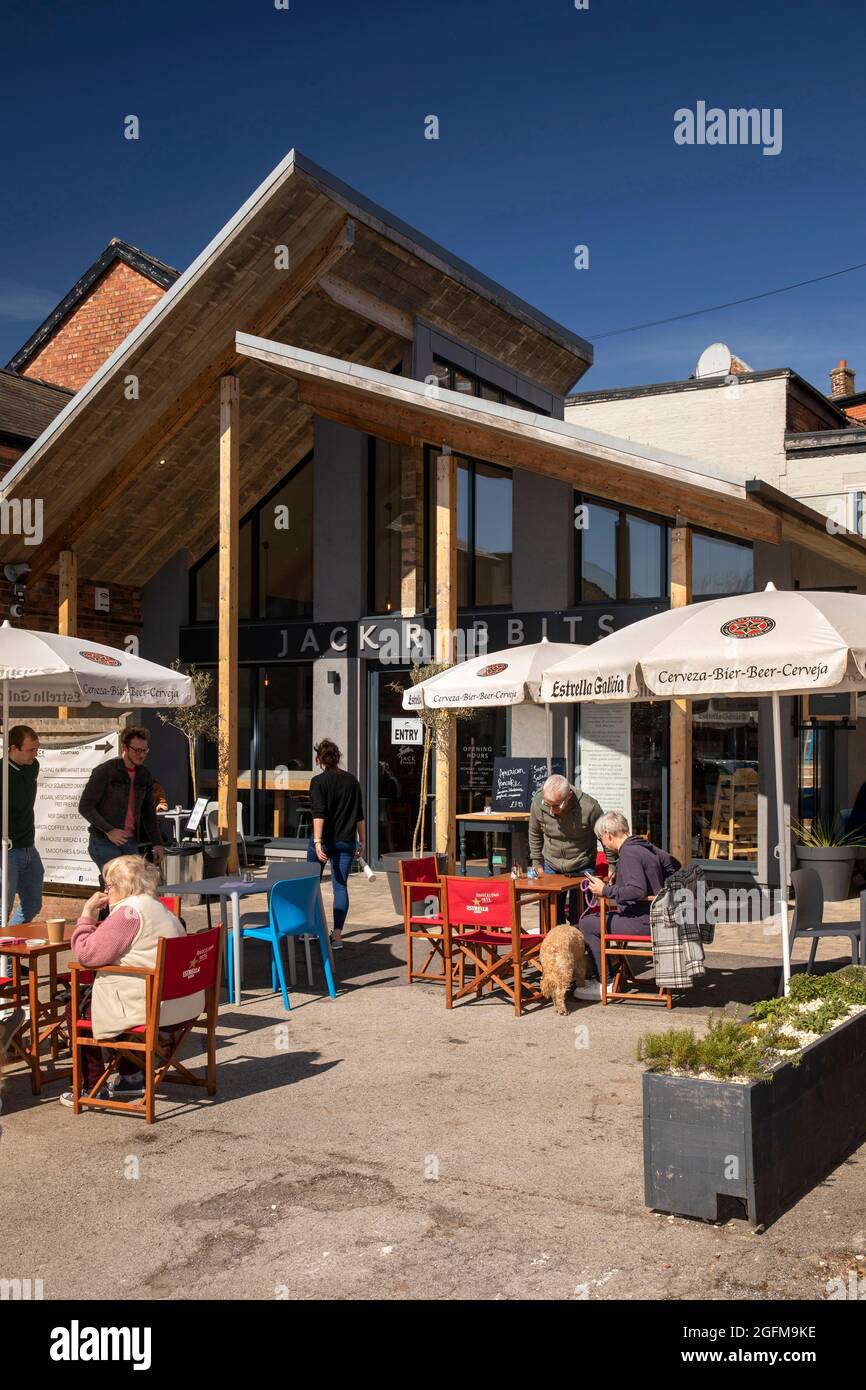 UK, England, Derbyshire, Ashbourne, St John Street, Jack Rabbits Bar ...