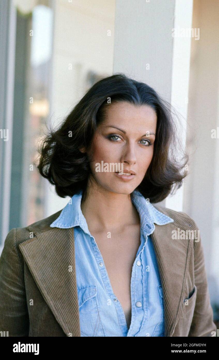 VERONICA HAMEL in THE ROCKFORD FILES (1974), directed by WILLIAM WIARD. Credit: ROY HUGGINS-PUBLIC ARTS PRODUCTIONS / Album Stock Photo