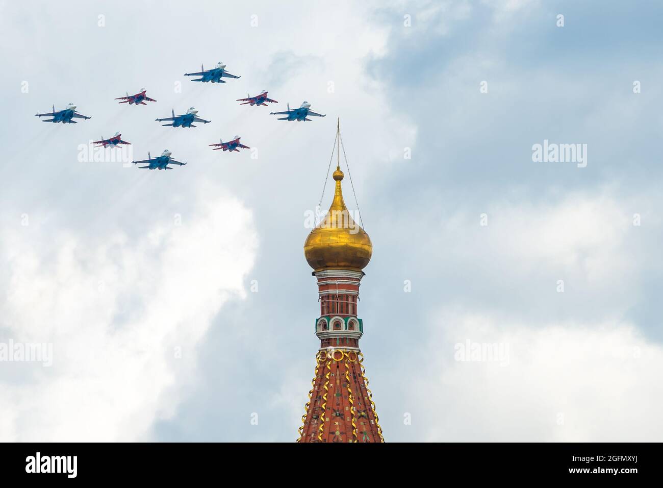 May 7, 2021, Moscow, Russia. The Cuban Diamond formation consists of MiG-29 and Su-30SM fighters of the Russian Knights and Strizhi aerobatic teams ov Stock Photo