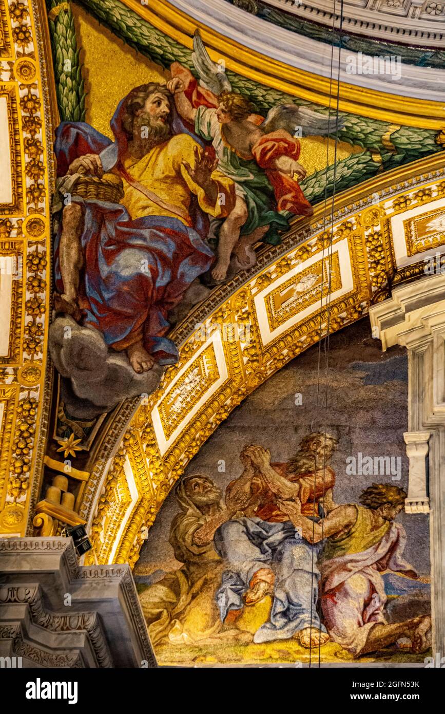 Mosaic in saint peters basilica hi-res stock photography and images - Alamy