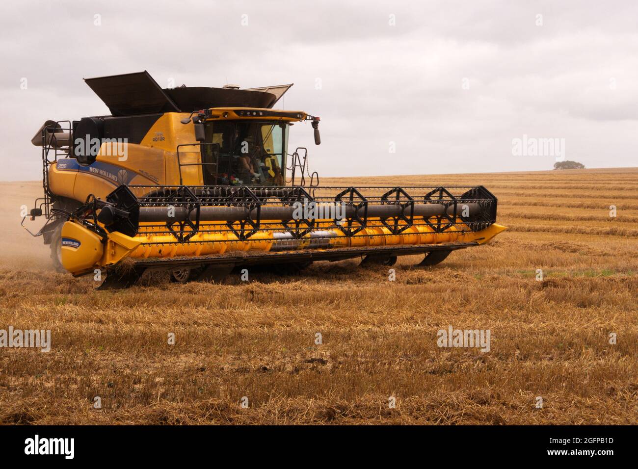 New Holland Combine Harvester Stock Photo - Alamy
