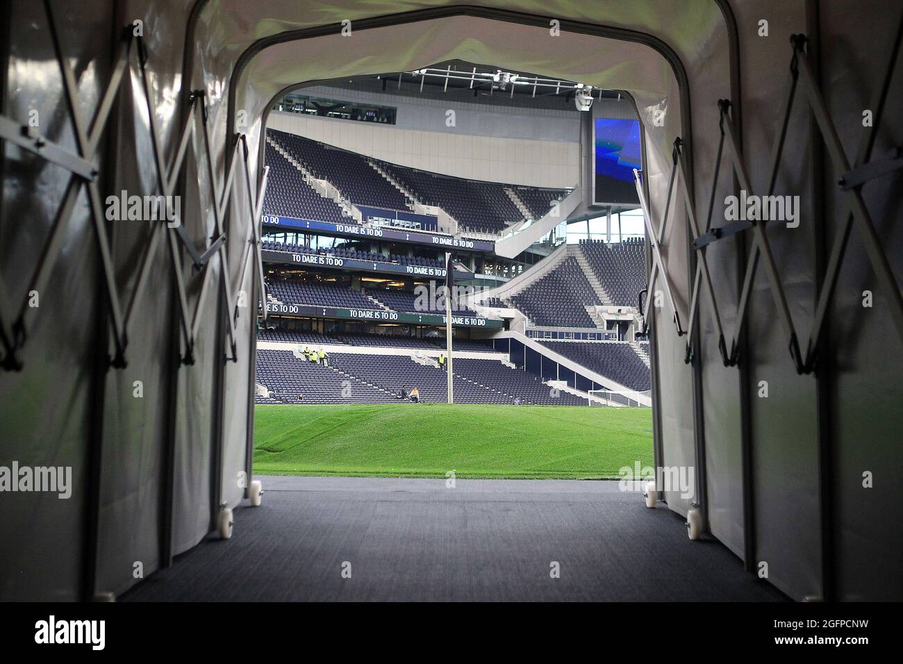 Tottenham hotspur stadium view hi-res stock photography and images - Alamy