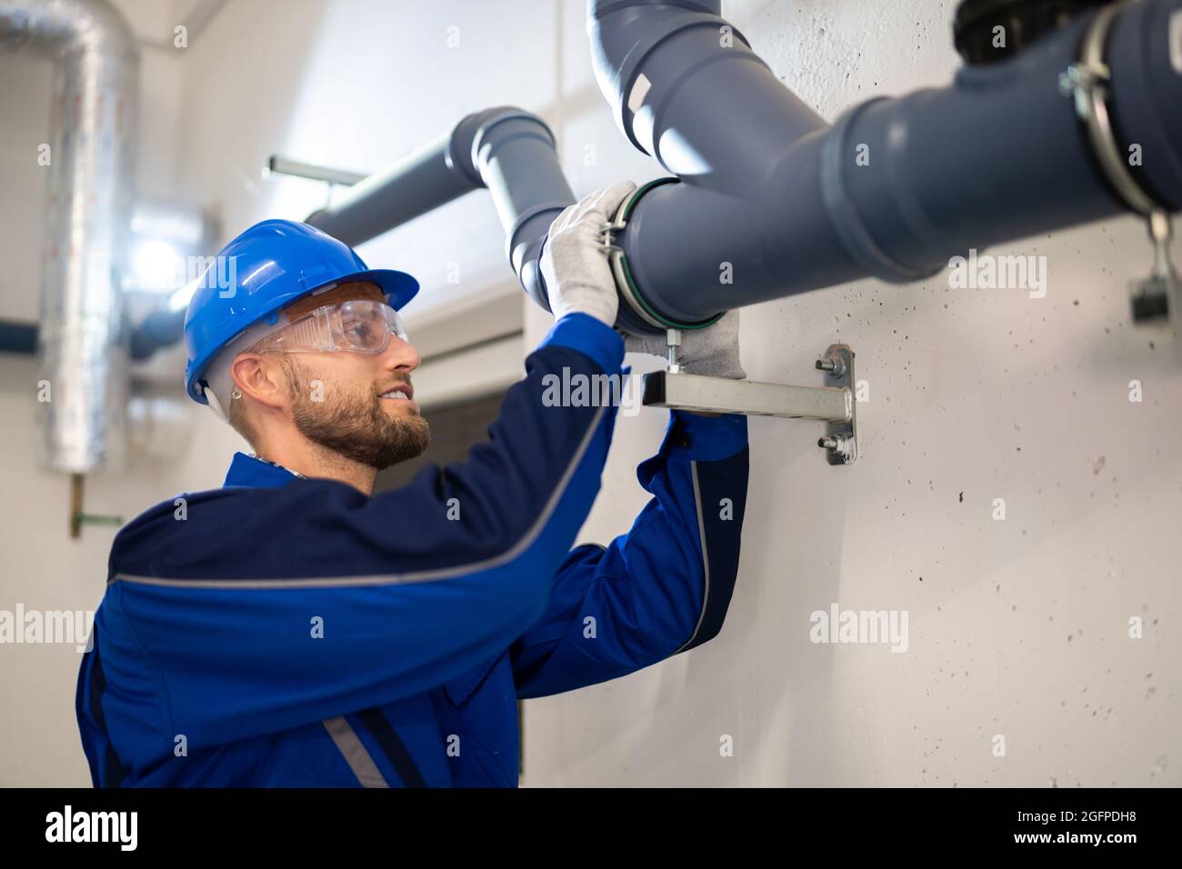 Pvc pipe plumbing hires stock photography and images Alamy