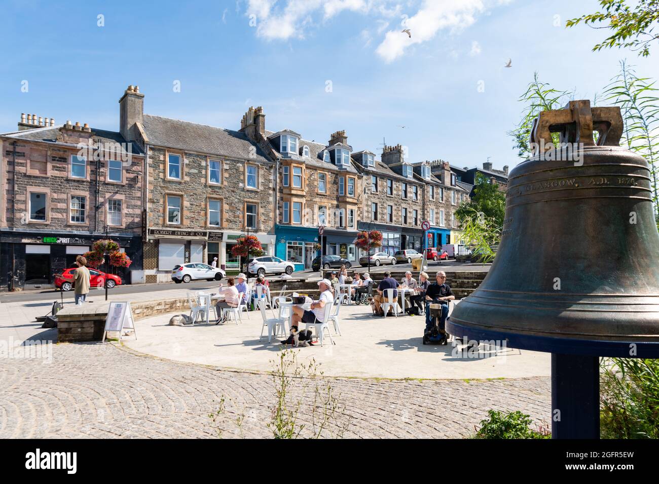 Amphitheatre alfresco area on Montague Street at junction with High Street, Rothesay, Isle of Bute, Argyll and Bute, Scotland, UK Stock Photo