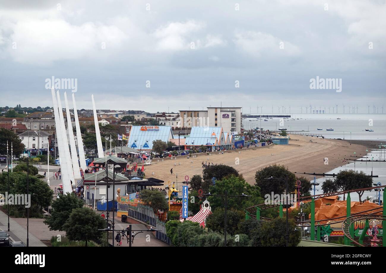 southend-seafront-beach-hi-res-stock-photography-and-images-alamy