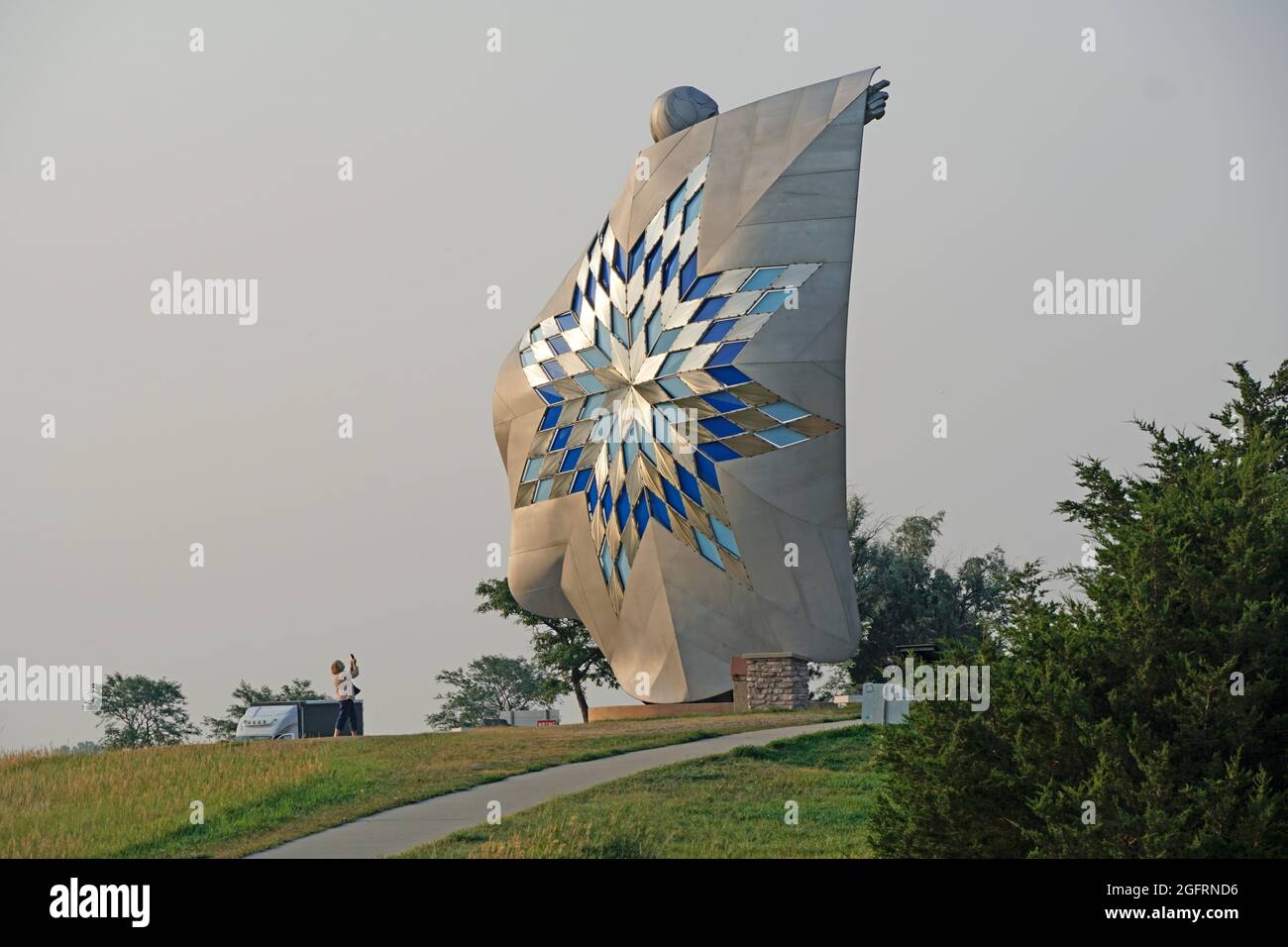 Dignity Statue of Native American women Stock Photo Alamy