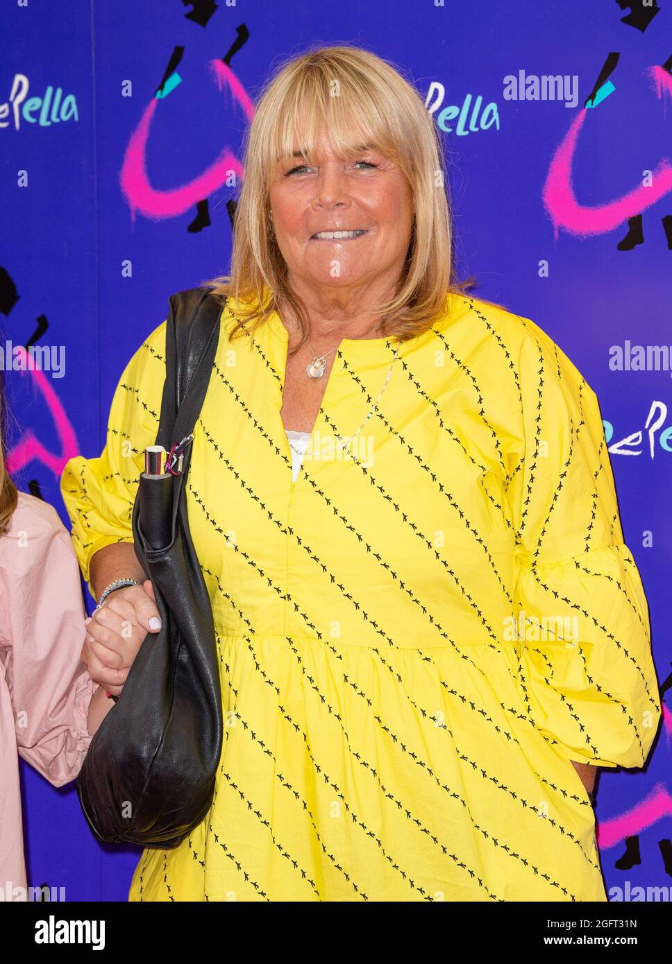Linda Robson High Resolution Stock Photography And Images Alamy