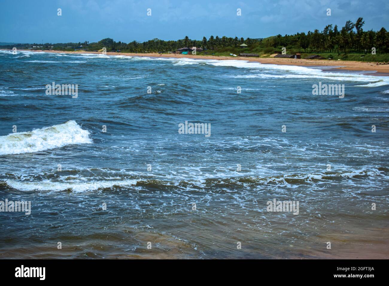 Ocean-Sea Waves and Sky Blue Landscape Background Stock Photo - Alamy