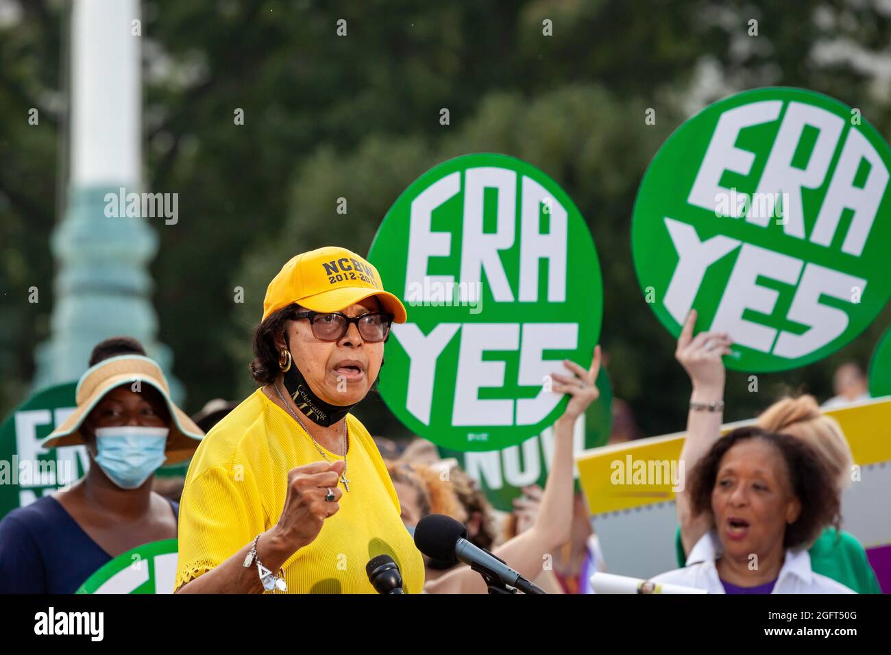 Washington, DC, USA, 26 August, 2021.  Pictured: Dr. E. Faye Williams speaks at a rally to pass the Equal Rights Amendment (ERA) at the Supreme Court.  The amendment would prohibit discrimination on the basis of sex, which would require equal pay for women, among many other changes.  The required 38 states have ratified the amendment, but, unlike other constitutional amendments, a time limit was placed on the ERA, which has now expired.  ERA proponents are pressuring Congress to extend the time limit.  Credit: Allison Bailey / Alamy Live News Stock Photo