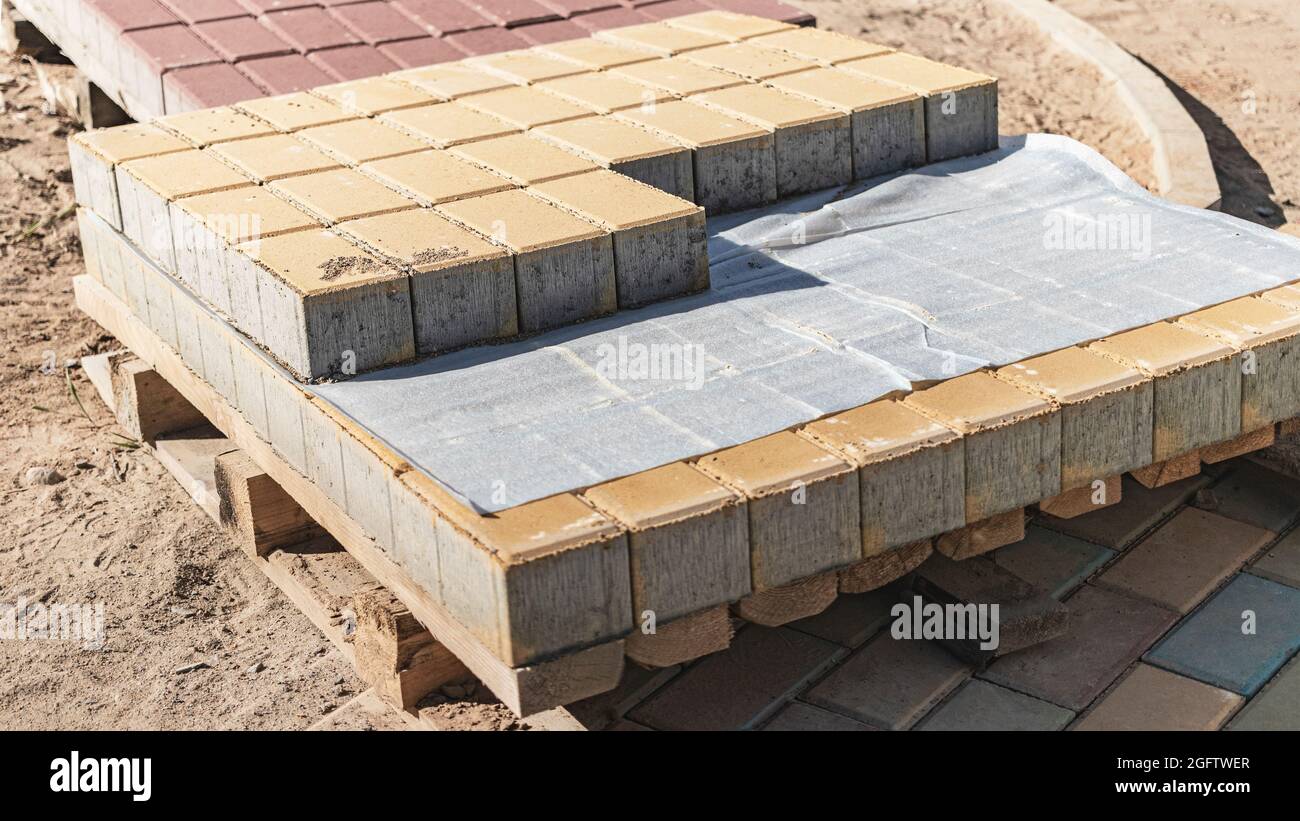 Storage Of Paving Slabs On Pallets At The Construction Site Ready To Install Concrete Paving Slabs Finished Products Warehouse Stock Photo Alamy