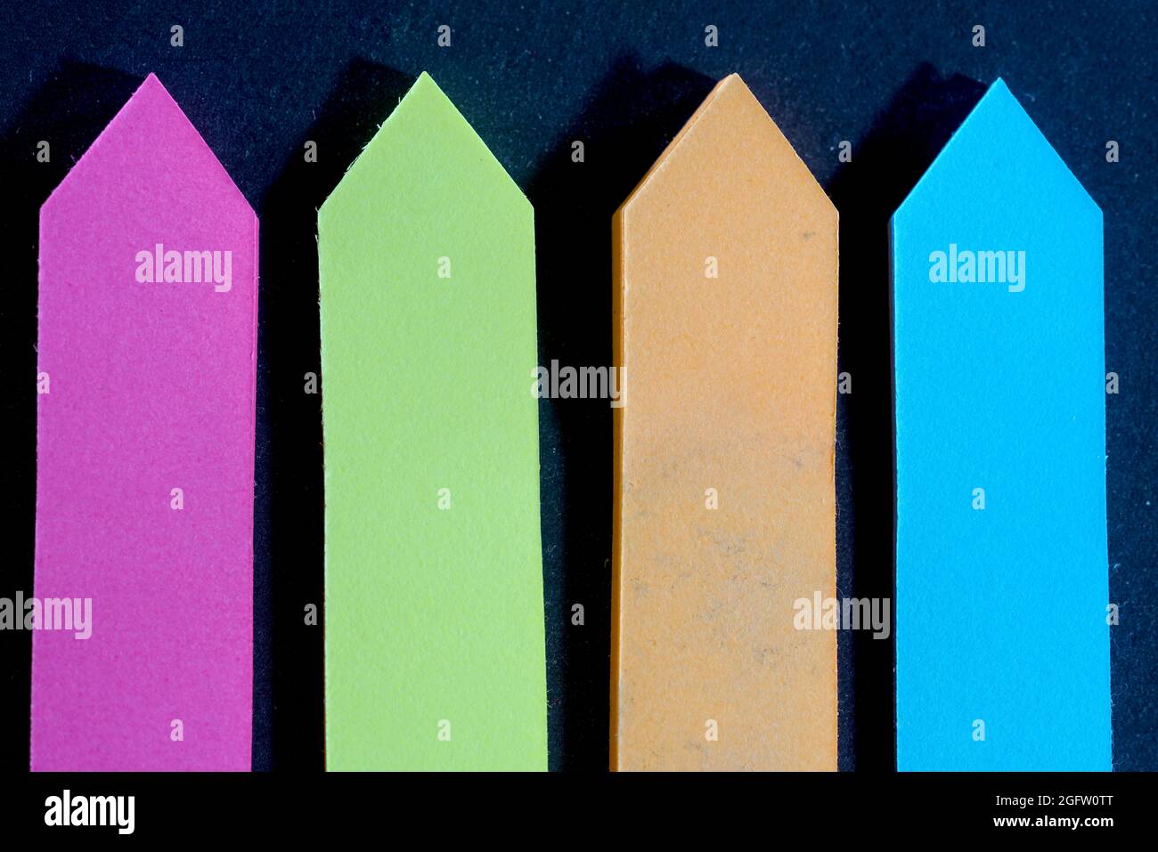Marker list hi-res stock photography and images - Alamy