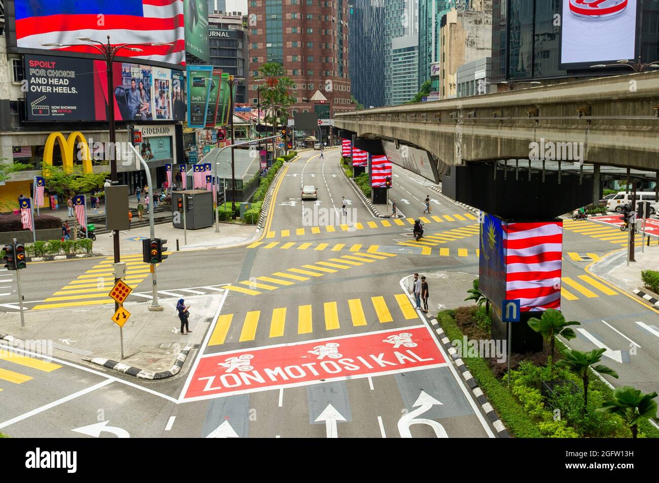 Shibuya-Style Crossroads, Kuala Lumpur, Malaysia Stock Photo - Alamy