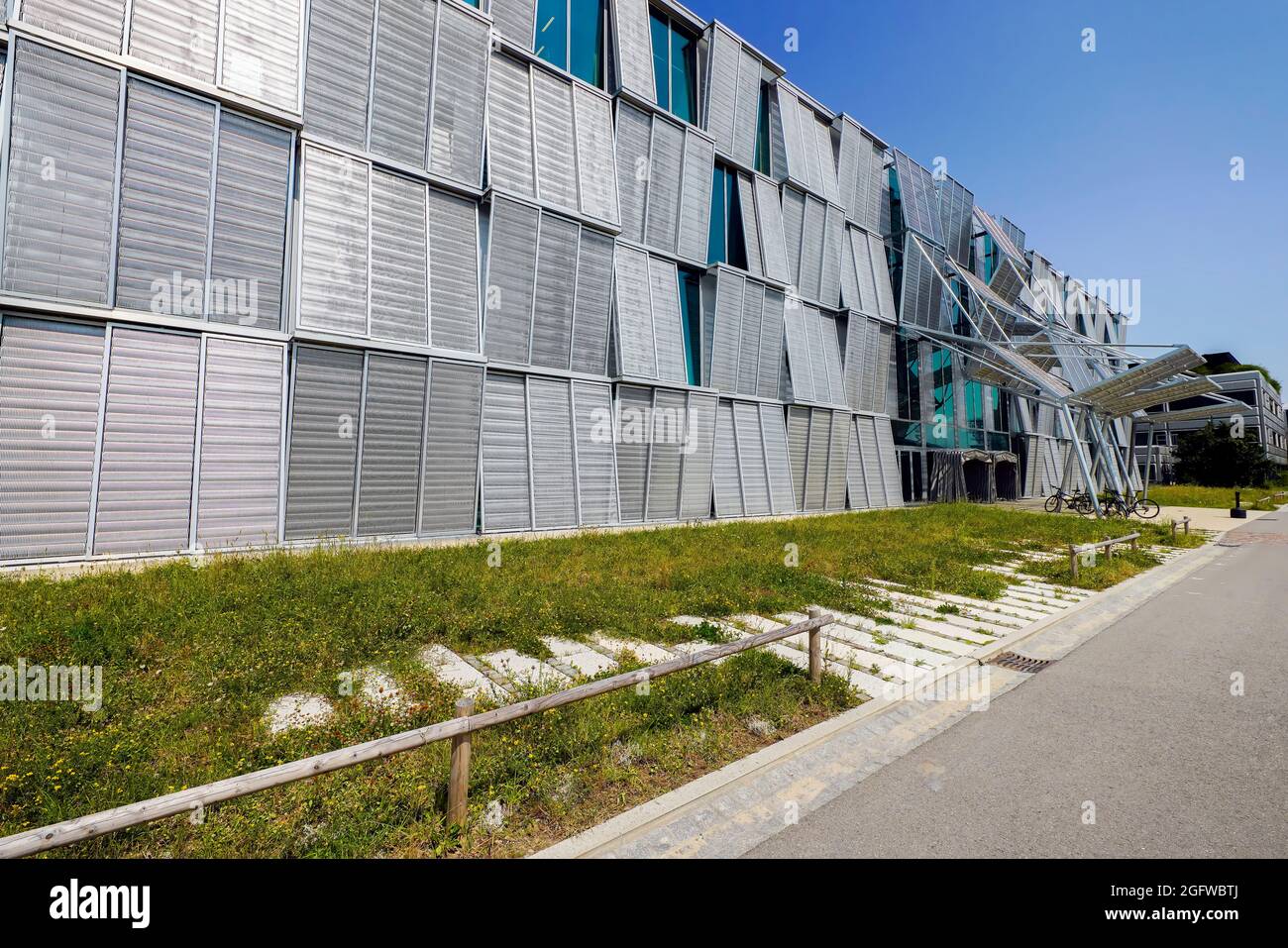 New Mechanics Hall - ME Building designed by Dominique Perrault Architecture, Campus of EPFL Ecole Polytechnique Fédérale de Lausanne, Vaud Canton, Sw Stock Photo