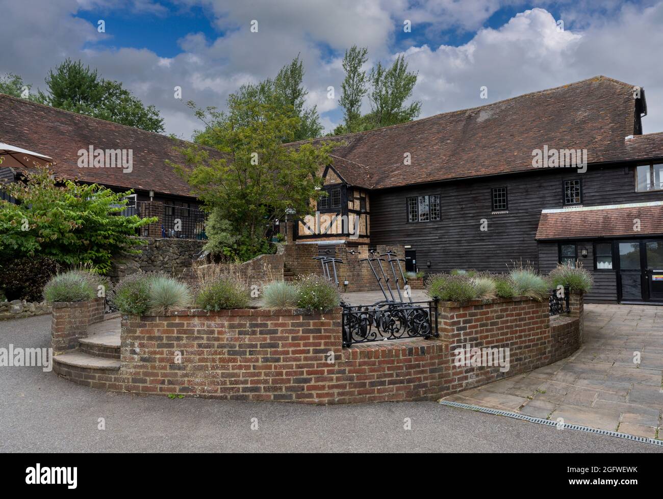 Cranleigh golf course clubhouse hires stock photography and images Alamy