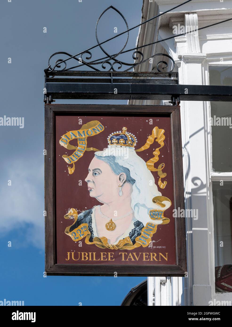 Traditional hanging pub sign at The Jubilee Tavern  public house now permanently closed at Jubilee Terrace, Southsea, Portsmouth, Hampshire, UK Stock Photo