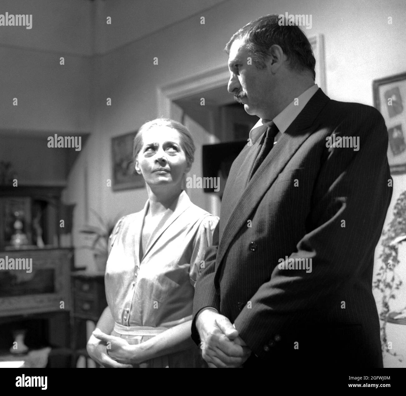 The Romanian actors Margareta Pogonat & Ilarion Ciobanu in the TV ...