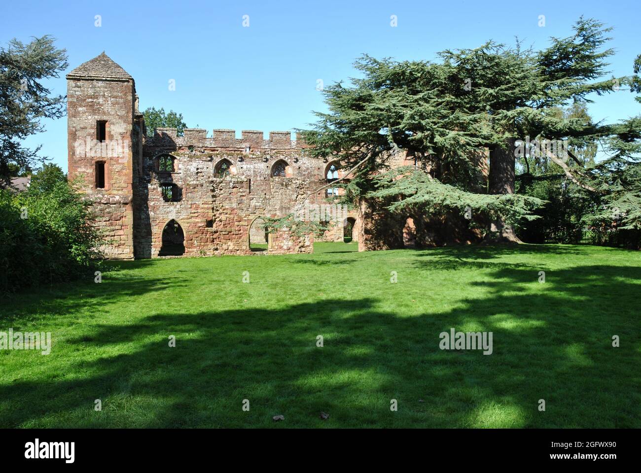 Acton Burnell Castle in Shropshire was built between 1284 and 1293 and
