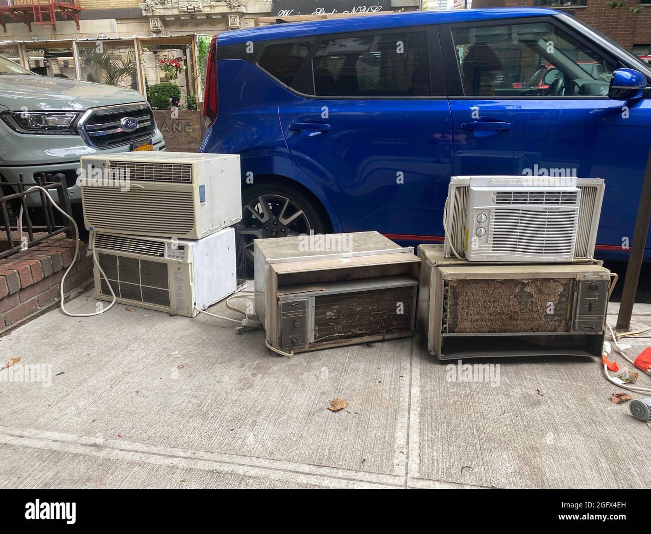 Sid3ewalk hires stock photography and images Alamy