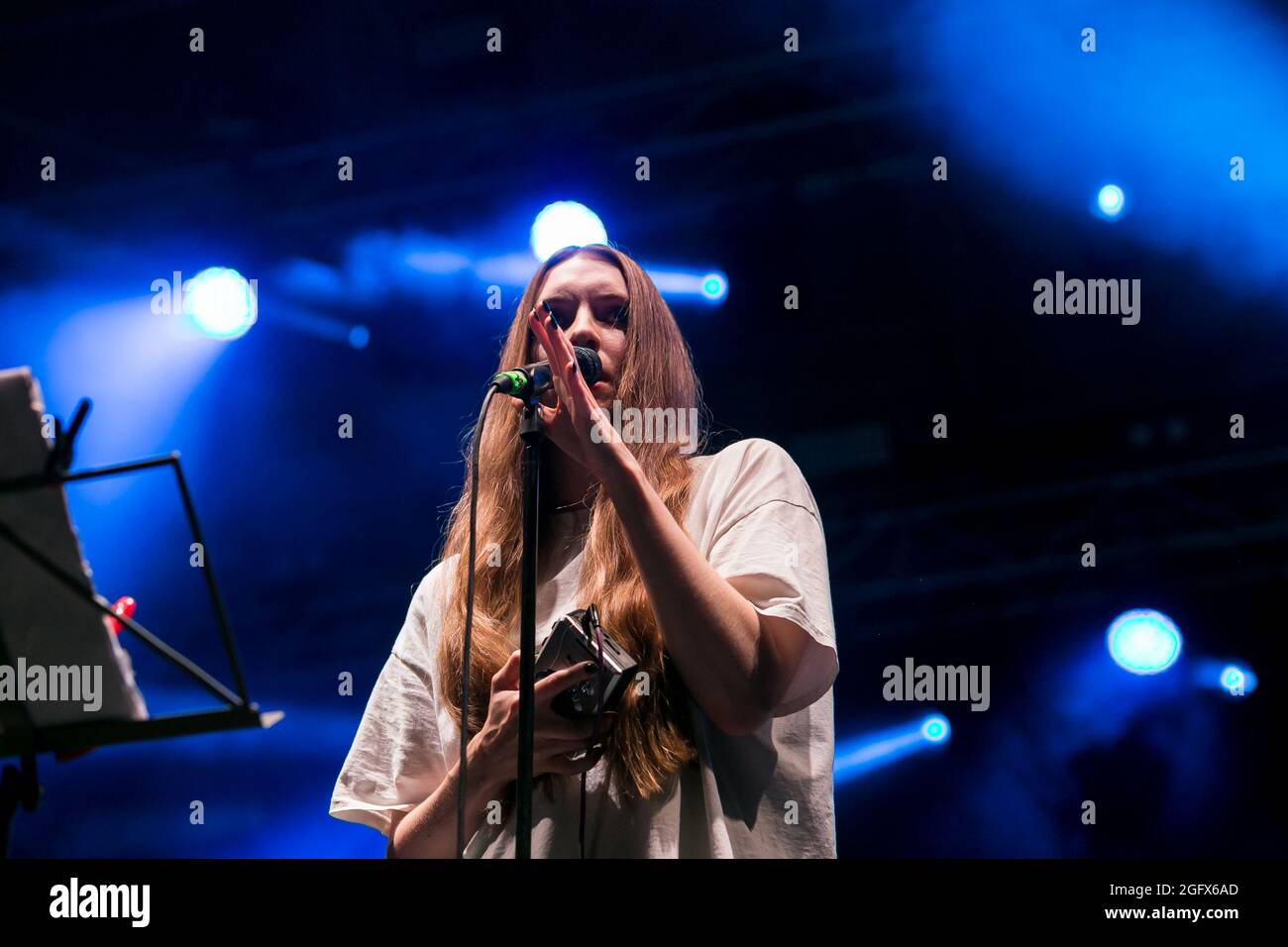 The band dry cleaning performing live during the TOdays festival Stock