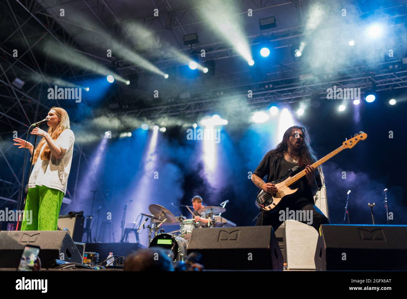 The band dry cleaning performing live during the TOdays festival Stock