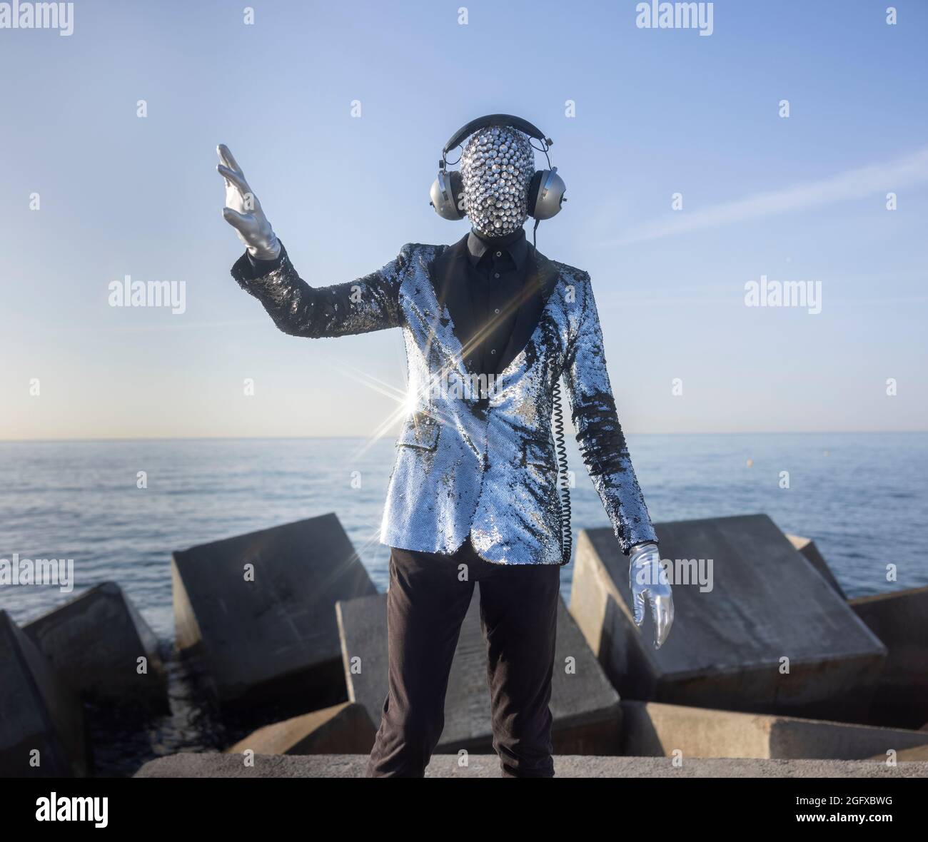 1970s disco suit hi-res stock photography and images - Alamy