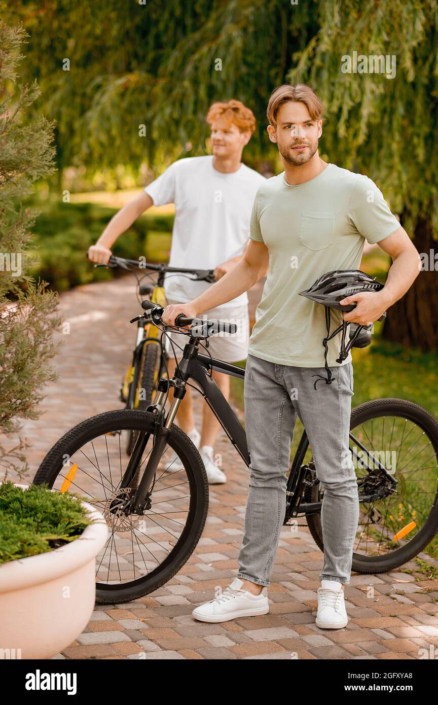 Bearded cyclists hi-res stock photography and images - Alamy