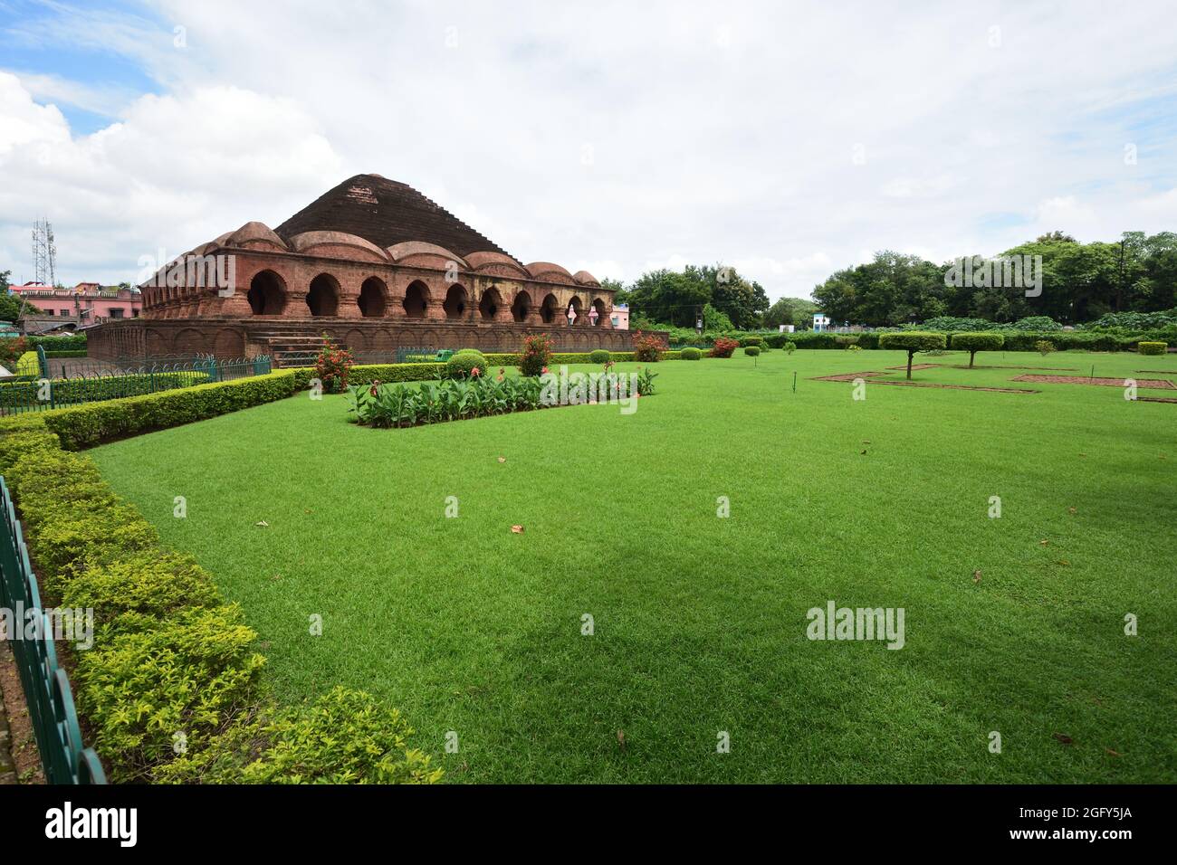 Rasmancha. This Hindu temple was built by Bir Hambir in c.1600 CE. It stands on a raised square (24.5 m x 24.5 m) laterite plinth with a pyramidal sup Stock Photo