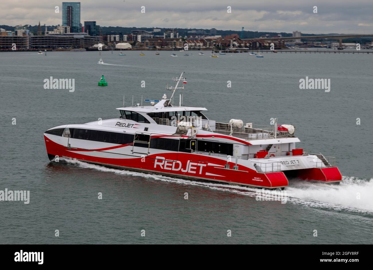 red funnel ferry, red jet fast ferry, isle of wight ferry, southampton