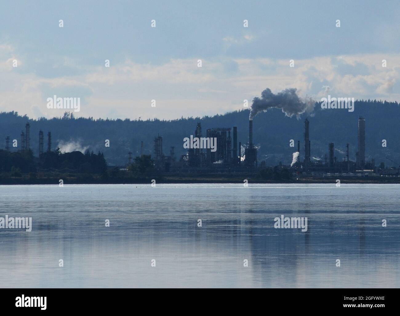 Oil refinery at Anacortes, Washington Stock Photo Alamy
