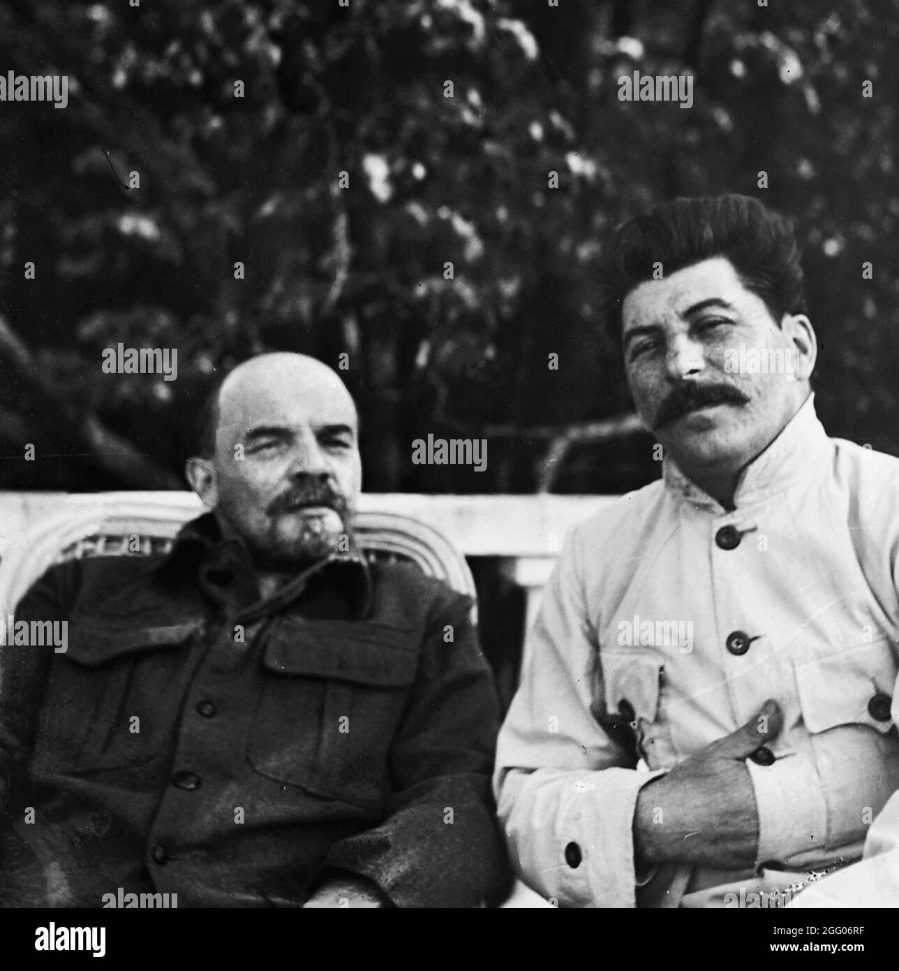 Stalin and Lenin at Gorki, just outside Moscow, September 1922. Stock Photo