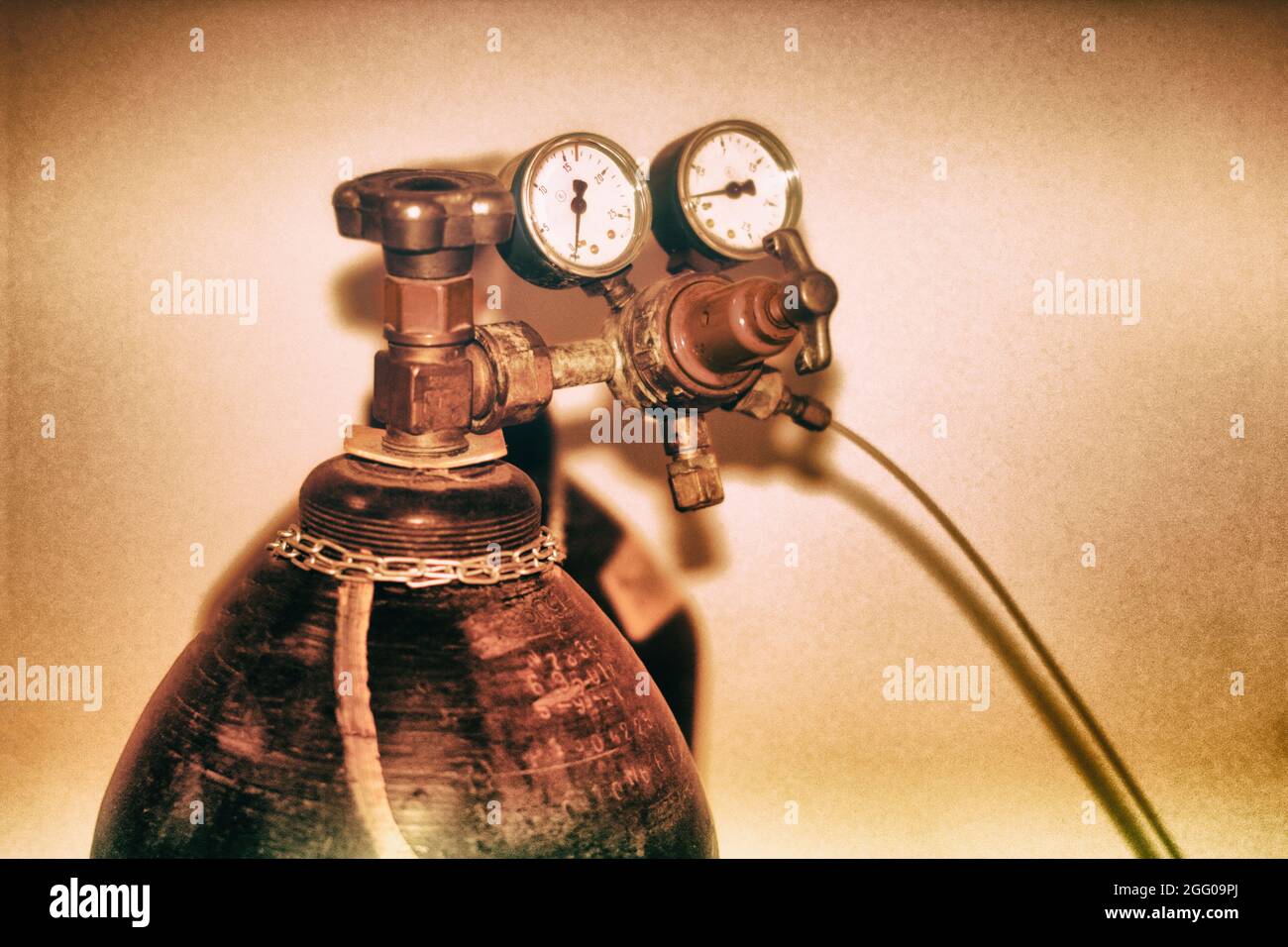 Risk of explosion of gas cylinder. Red color of the threat of lack of